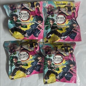 4 Demon Slayer Kimetsu No Yaiba Great Posing Figures Gashapon Blind Bag Bandai